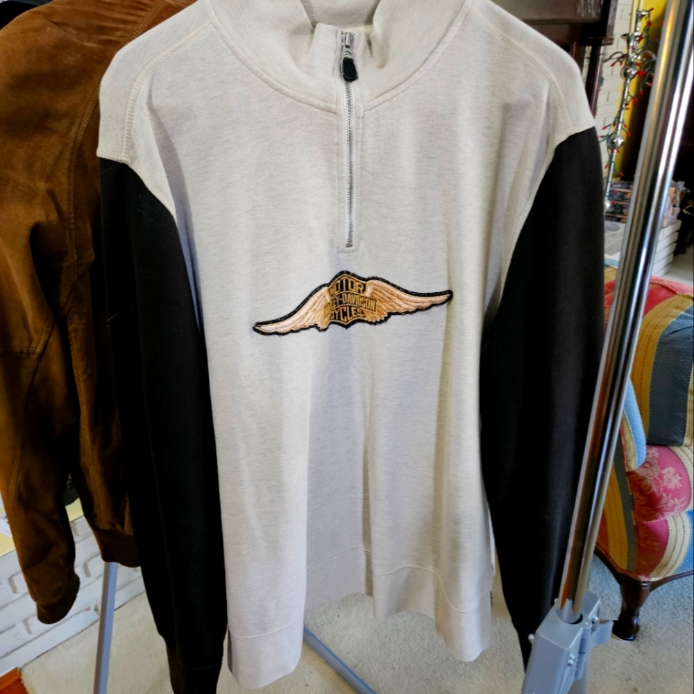 NEW HARLEY DAVIDSON BLACK AND CREAM SWEATER